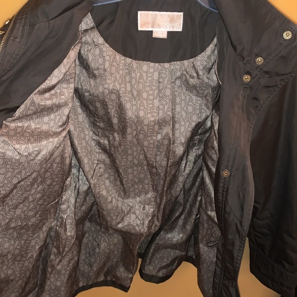 *Michael Kors* FIRM Olive Rain Jacket - Picture 3 of 3